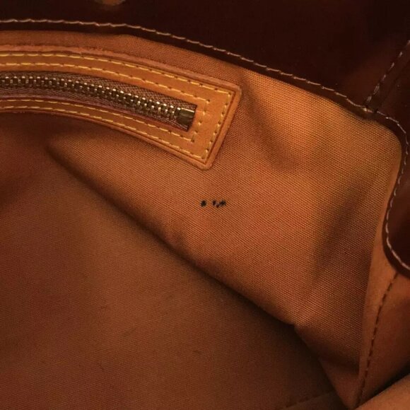 LOUIS VUITTON Reade PM Bronze Monogram Vernis Handbag - Picture 10 of 13